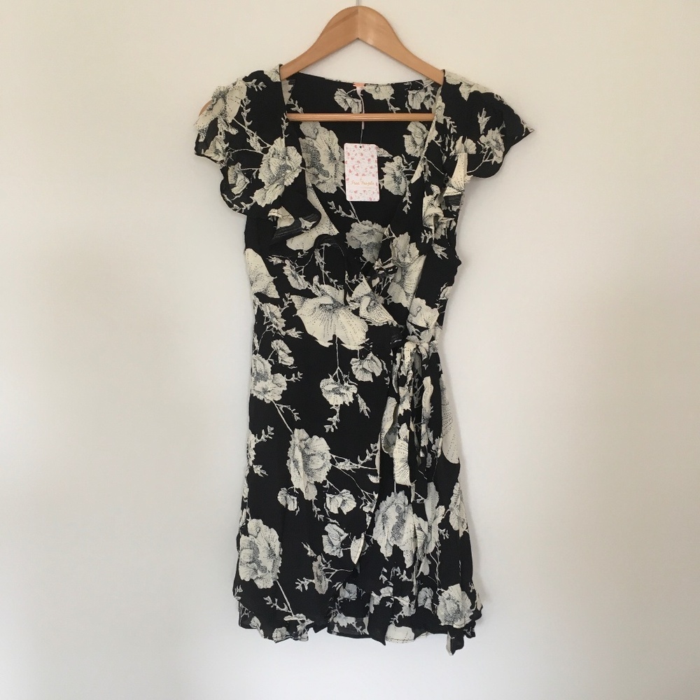 NWT Free People Sz S French Quarter Floral Ruffle V-Neck Wrap Mini Dress Black